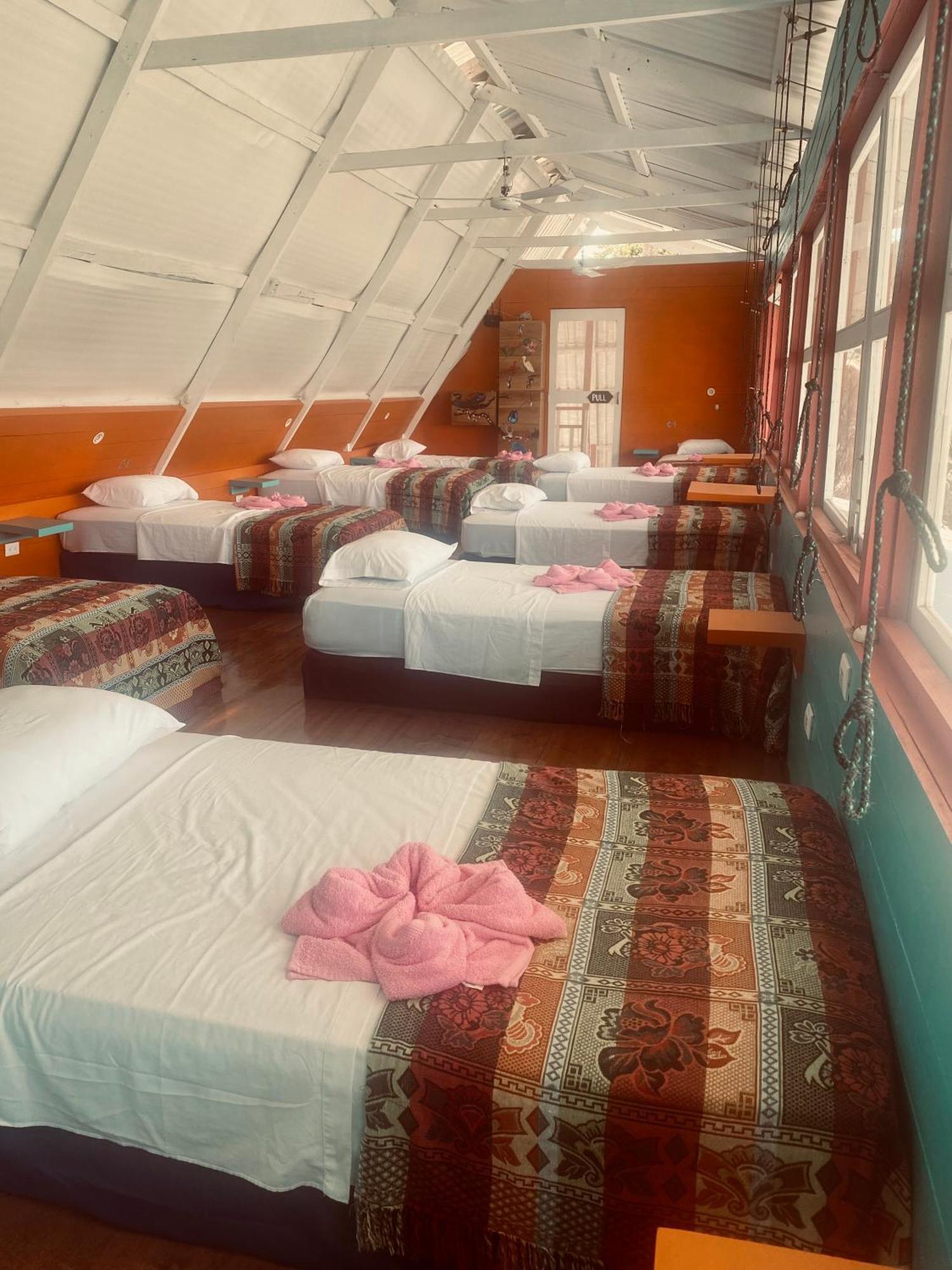 Hotel La Casa Rosada Lívingston المظهر الخارجي الصورة