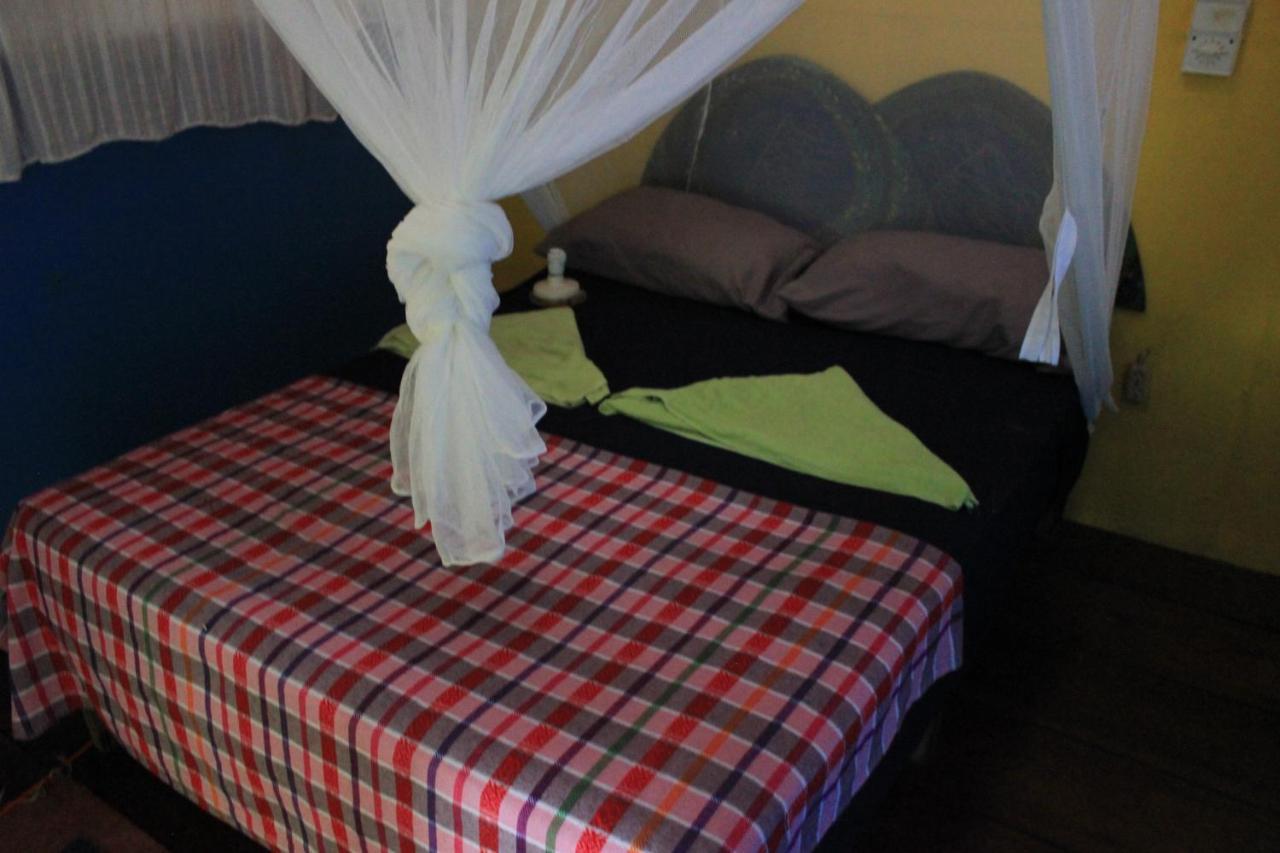 Hotel La Casa Rosada Lívingston المظهر الخارجي الصورة